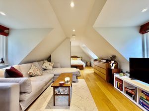 Photo 2- click for photo gallery